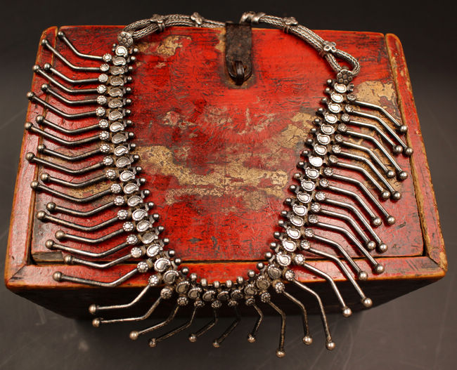 西洋古董 英国925银手工复古雕花罗马纯银复古风项链太阳神的女儿在类目 饰品/流行首饰/时尚饰品新, 项链中 - 来自Buy2taobao.com提供专业的淘宝代购服务