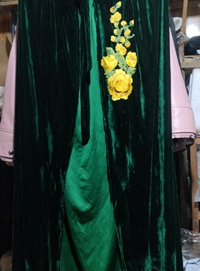 绿色金丝绒抖蓬汉服80-30斤左右