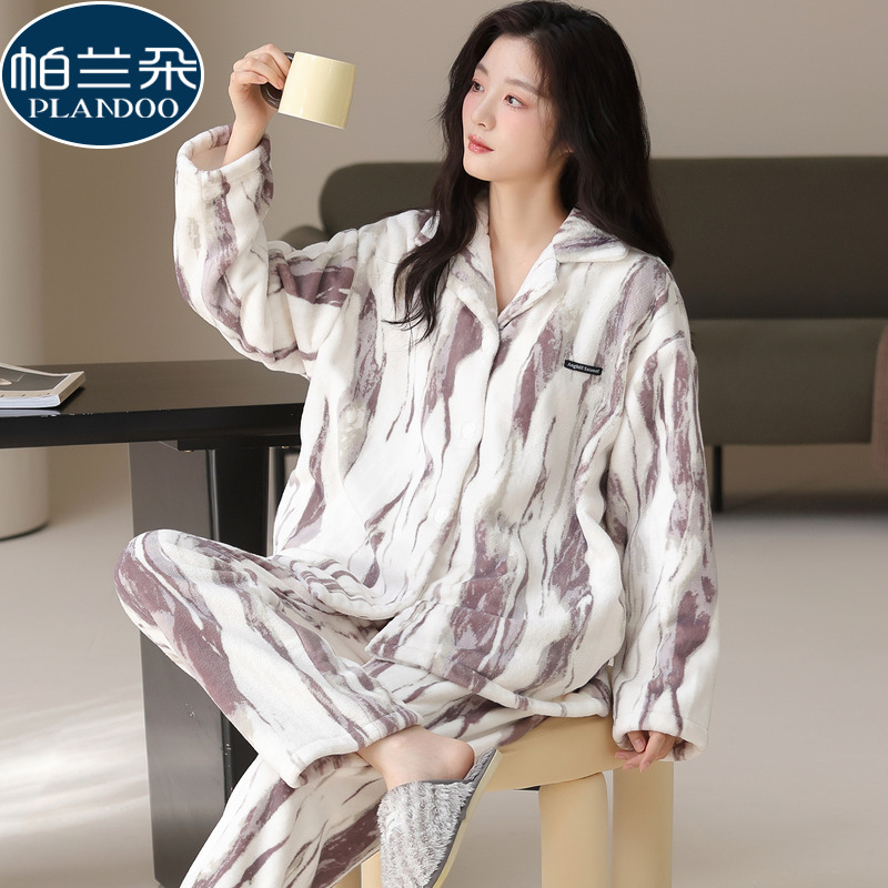 法兰绒睡衣女款加厚珊瑚绒