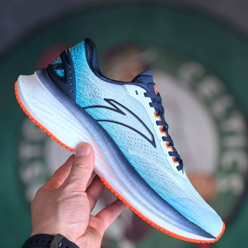 Anta Champion Create Run 5 -го поколения обувь для туристических сетей.