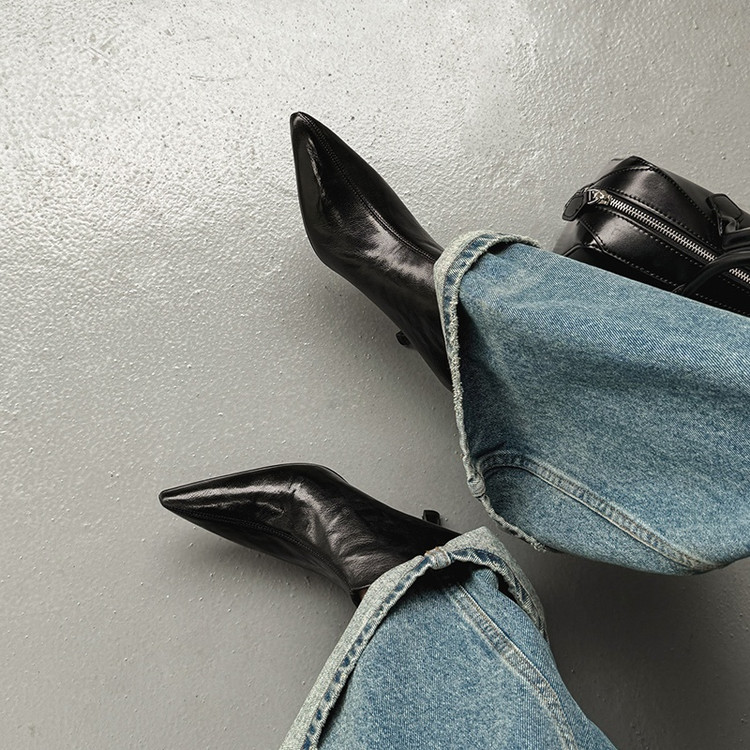 尖头细跟时尚通勤气质短靴