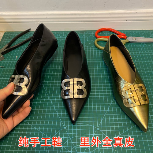 时髦BB扣~通勤气质尖头鞋浅口平底单鞋女款真皮不累脚V口奶奶鞋女