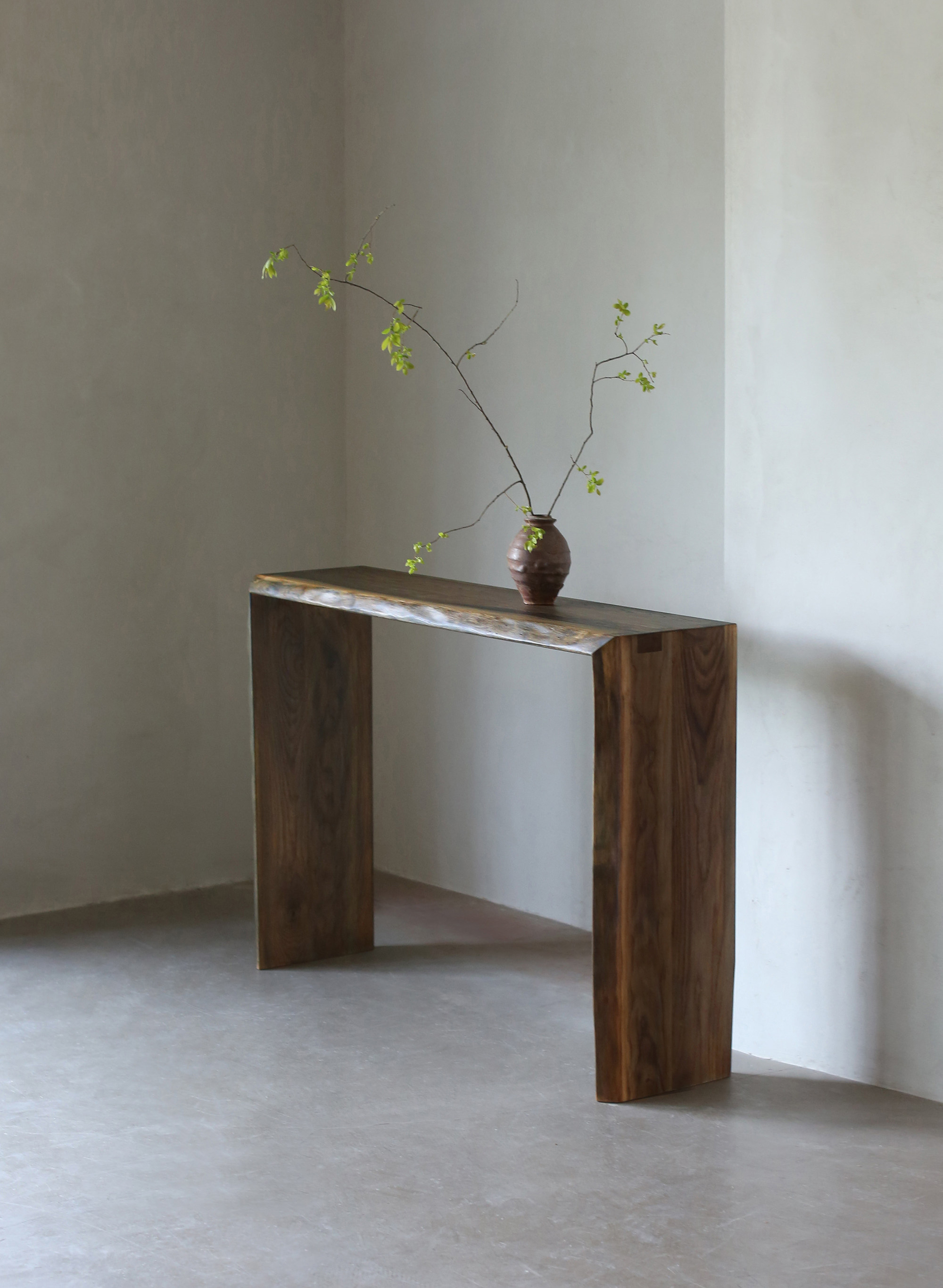 朴室侘寂风橡木烟熏色玄关桌中古