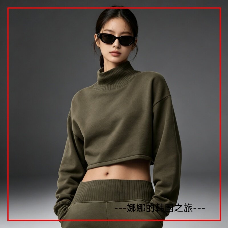 Alo运动短款高领卫衣套头女士