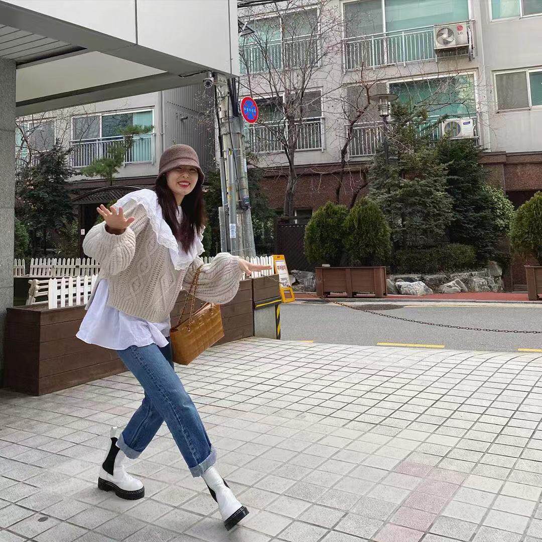 韩国代购泫雅同款设计师品牌by mina 烟筒靴冬松紧口牛皮高筒短靴