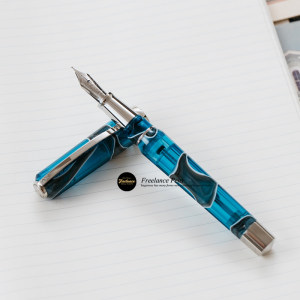 VISCONTI维斯康蒂限量款Opera歌剧大师18K金尖透明蓝负压拉杆钢笔