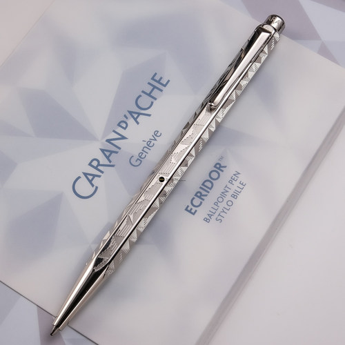 瑞士卡达镀铂金圆珠笔笔袋礼盒