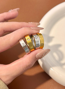 钛钢四叶草戒指女不掉色素圈带钻小众设计百搭食指感情侣对戒