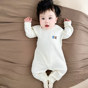 绒质婴儿连体衣保暖衣内衣宝宝春秋季冬款哈衣儿童长袖家居服睡衣