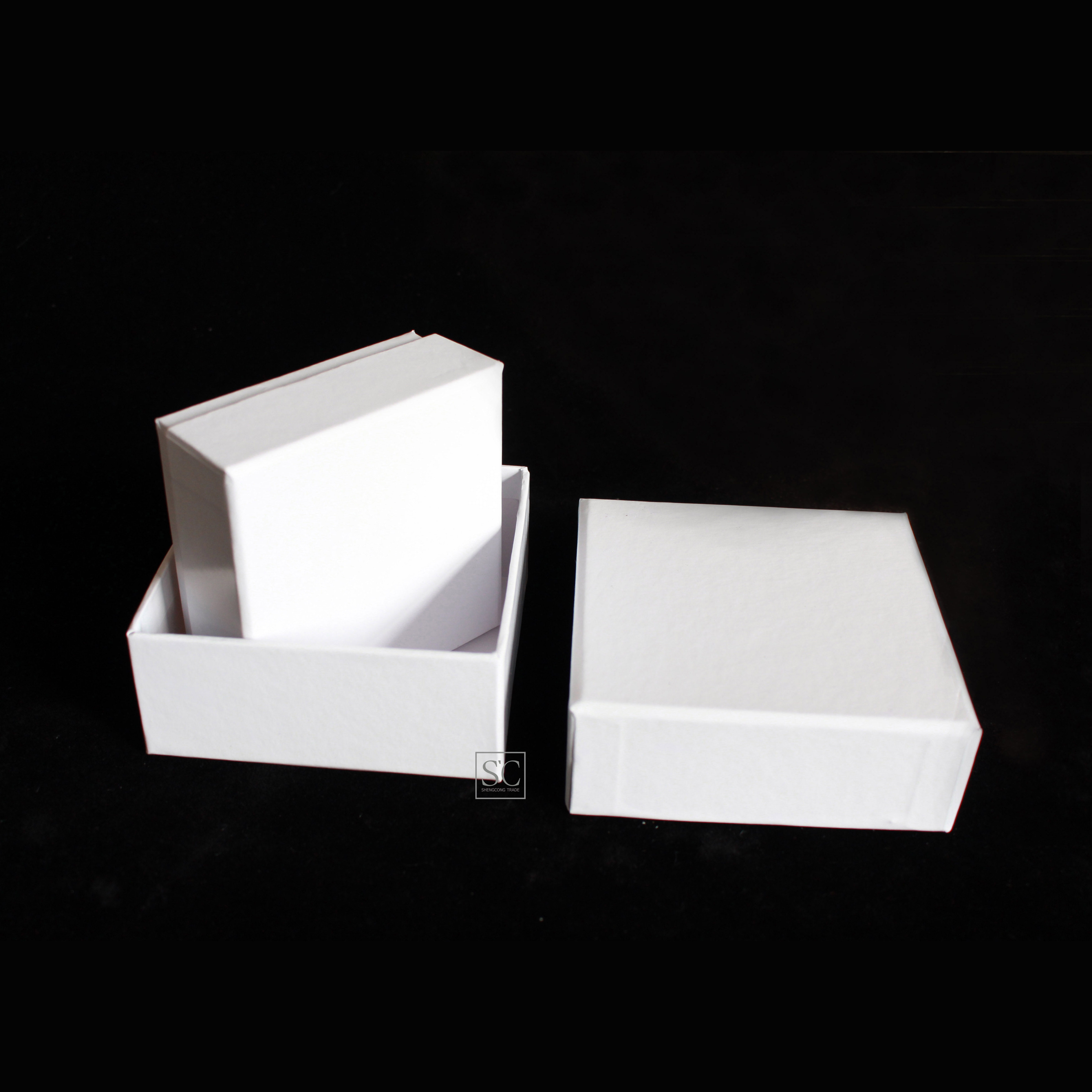 现货 白色小白盒高档铜版纸 礼品包装盒 10.5*10.5*4.7cm盖子3.