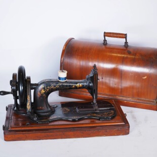 1884年清代古董英国胜家Singer歌手12K手摇缝纫机带箱盖文旅馆藏