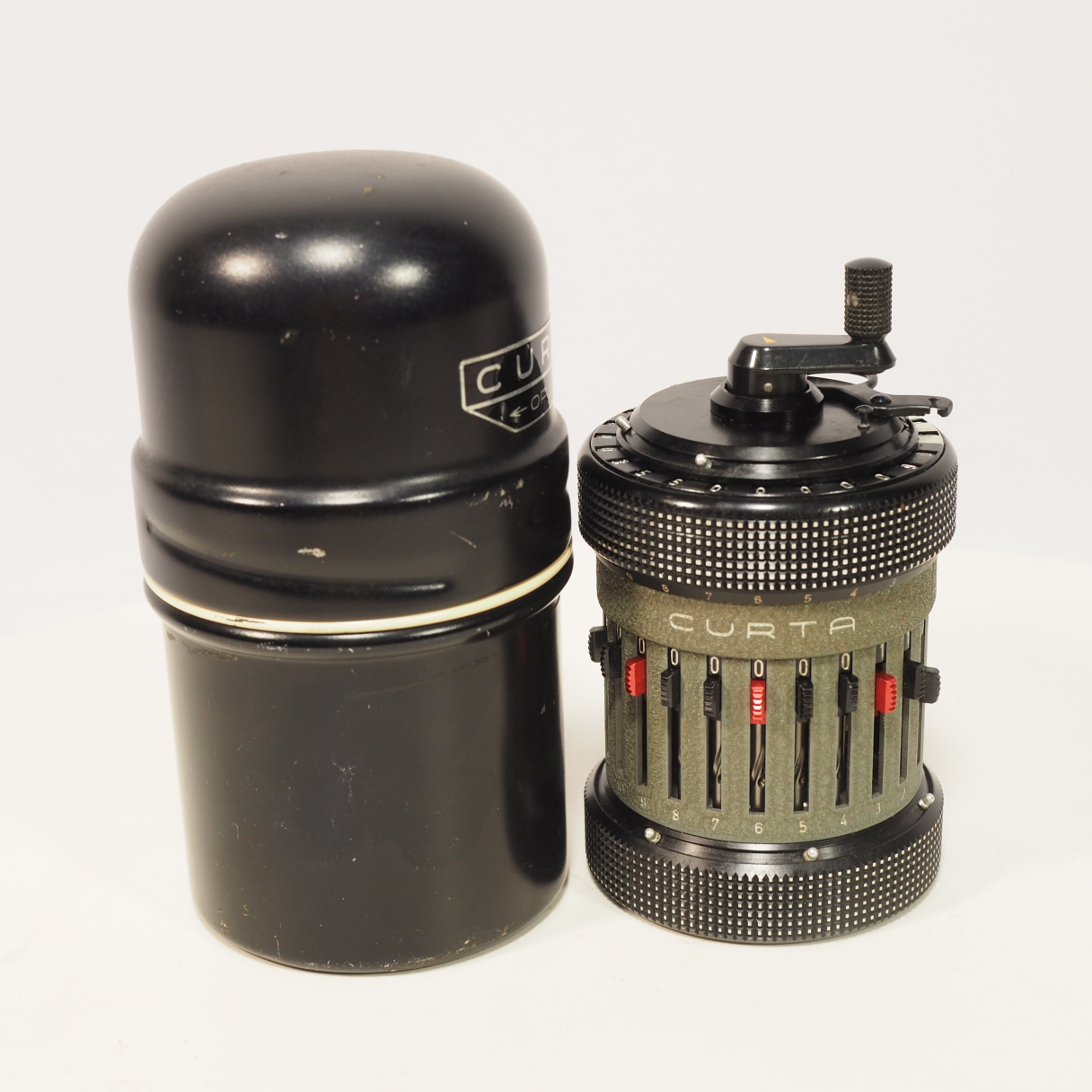 西洋古董微型库塔科塔CURTA Ⅱ型手摇计算器机械算盘工业美学收藏