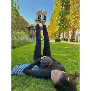 luqi lulu首发ali24寸美萌黑波点植绒瑜伽运动紧身九分裤高弹显瘦