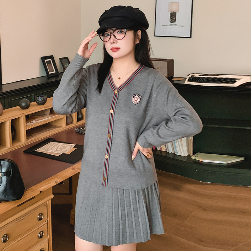 大码女装气质学院风套装2024冬款胖mm针织衫上衣女百褶半裙两件套