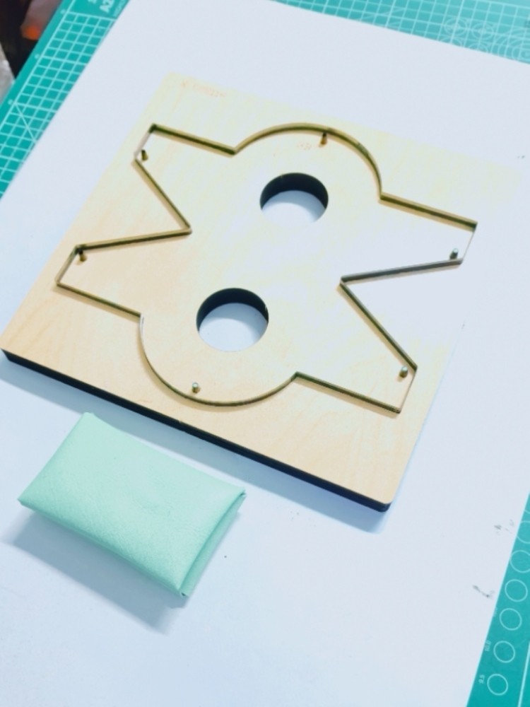 刀模定制免缝卡扣式皮革皮具卡包刀模手工DIY钱包刀模订做
