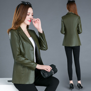 中年妈妈欧货短款 今年流行爆款 春秋 秋装 绿色皮衣外套女2025年新款