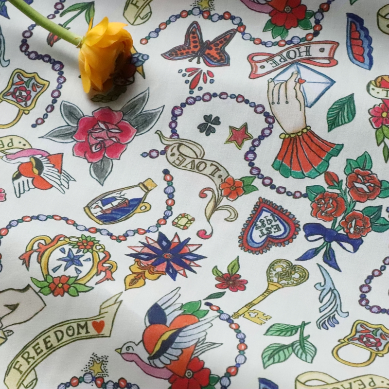 英国服装碎花红色布料