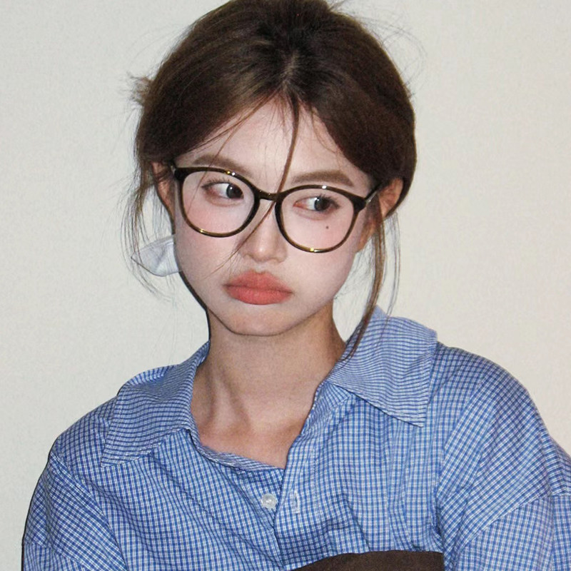 超轻TR90小香风黑框眼镜