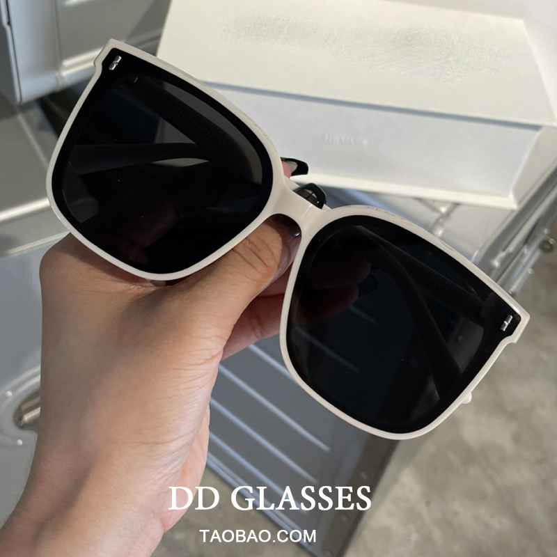 大脸显瘦高级感偏光太阳镜