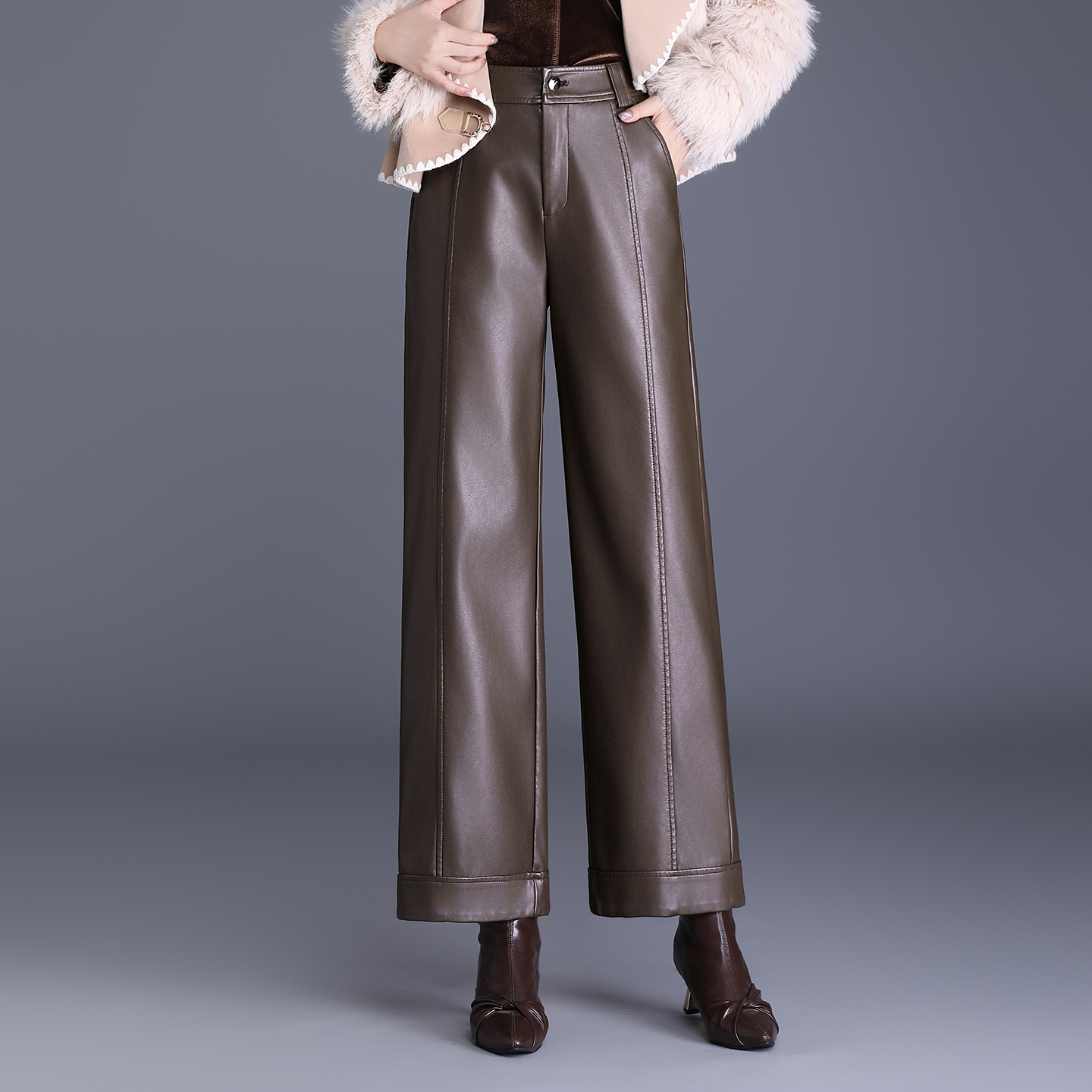 高腰直筒裤女款皮裤2025新款长裤宽松显瘦小个子裤子秋冬皮阔腿裤