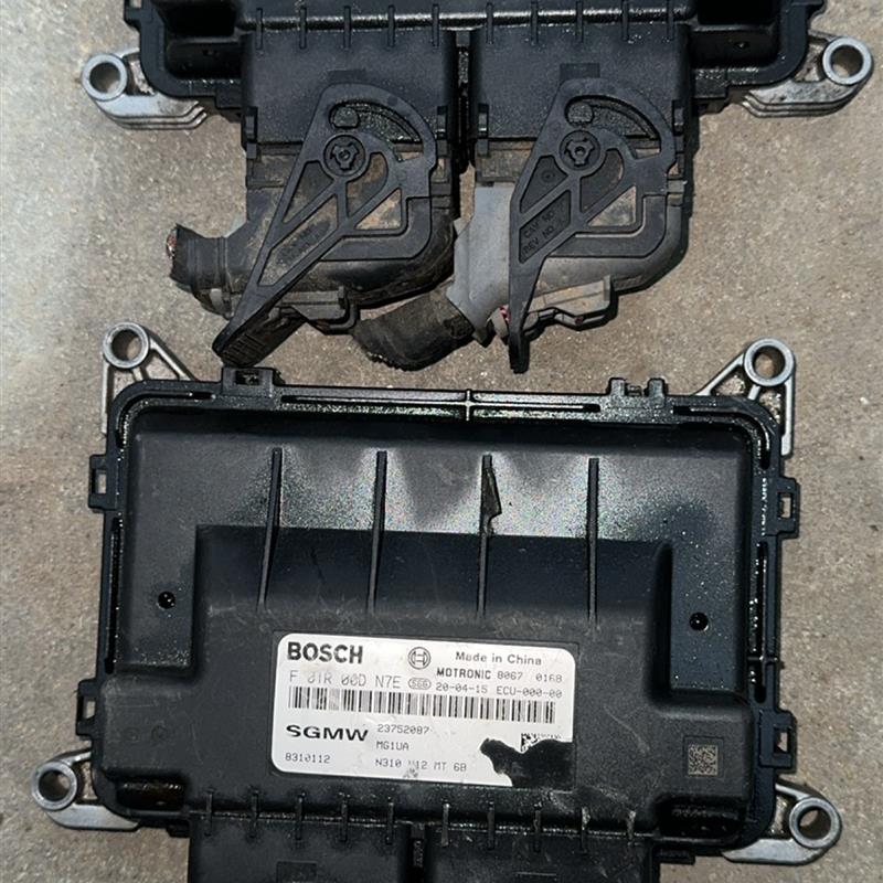 五菱N310 N12国六 F01R00DN7E/F01R00DV0Y发动机电脑板ECU
