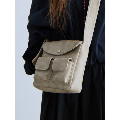 多口袋邮差包ZoneMeot翻盖原创