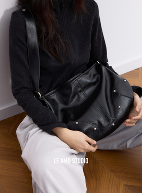 LE AMO｜原创 'Tutor bag' 小众中古朋克铆钉百搭单肩斜挎流浪包