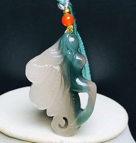 蝴蝶仙子秦紫玉雕件吊坠挂件料子干净无裂水头足!38*23*10mm
