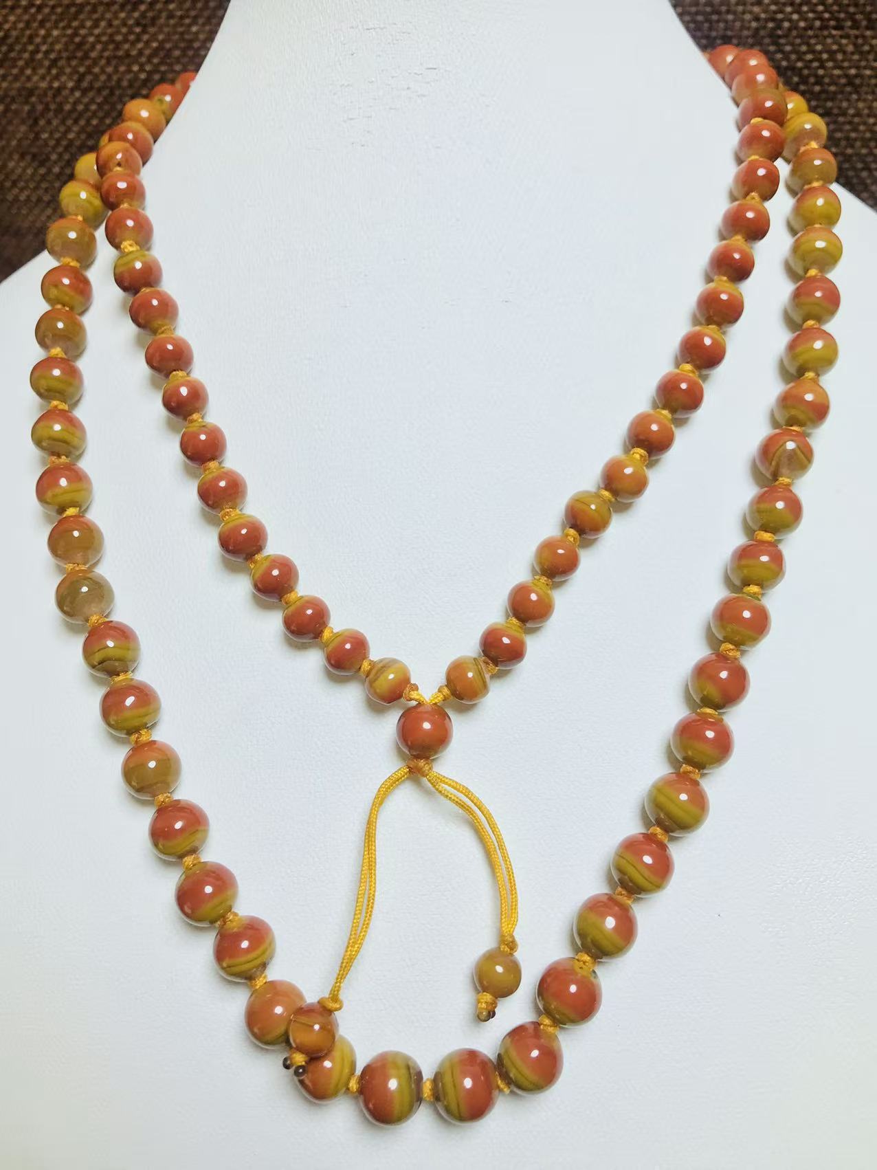 藏区回流老料玛瑙项链，挂链！珠子直径约6-8mm，珠子红黄相间