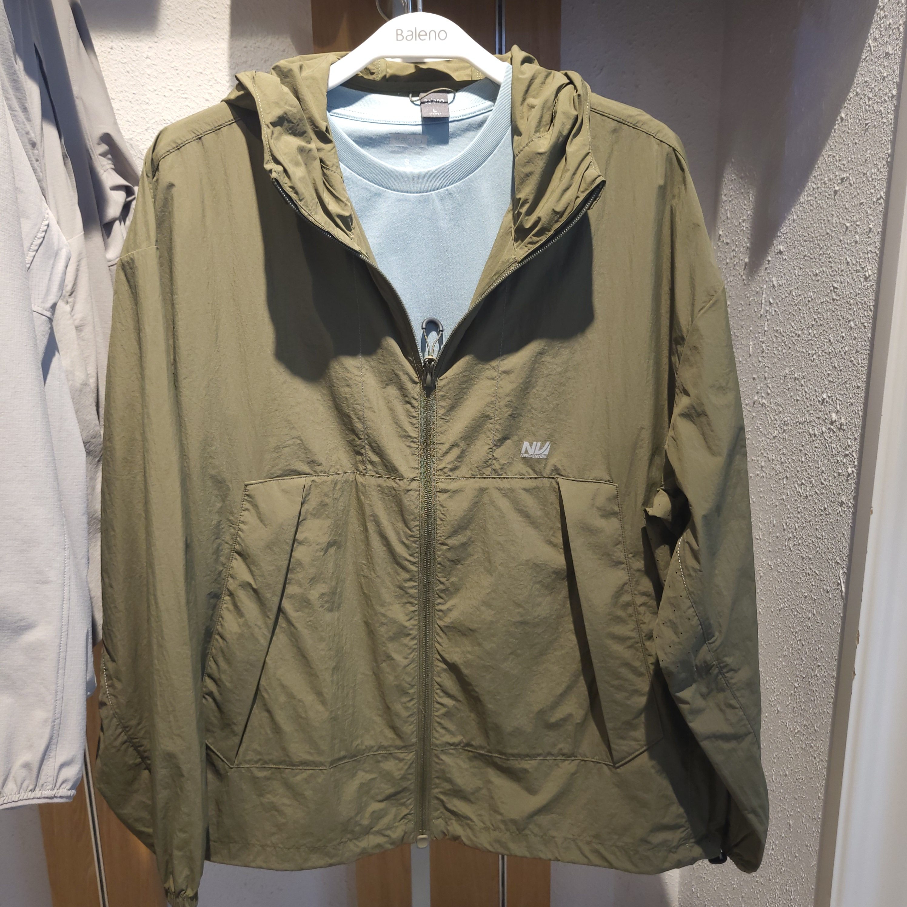 班尼路2024夏季新款户外防晒衣男upf100防紫外线外套8824107m008