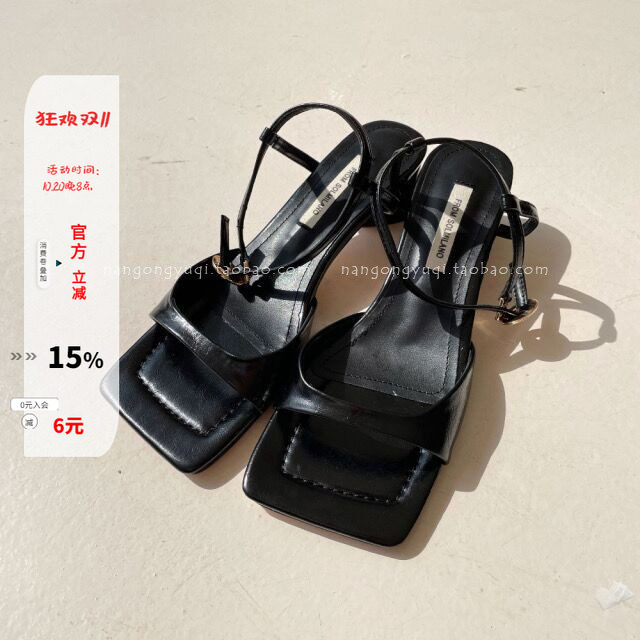 简约方头露趾低跟一字带凉鞋