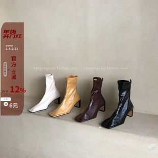 现韩国东大门女鞋22秋ins法式方头平头扁扁跟栗子棕色弹力瘦瘦靴