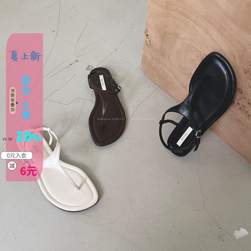 软底软面夹趾搭扣平底凉鞋