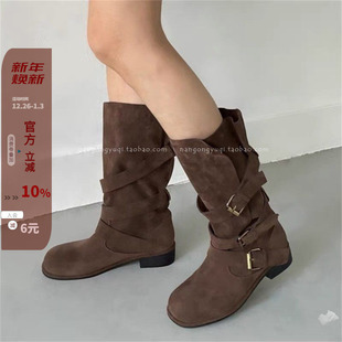 韩国东大门代购 复古西部风圆头磨砂皮带扣挽边两穿靴子 2024秋新款