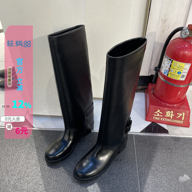 皮带扣宽松裤边黑靴高筒靴