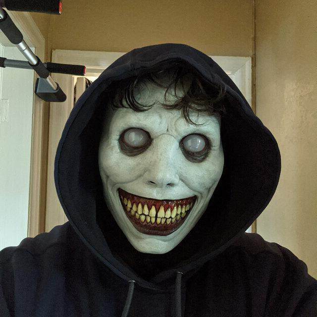 万圣节恐怖恶魔面具 独立站爆款cos驱魔人微笑白眼白款绿款面具