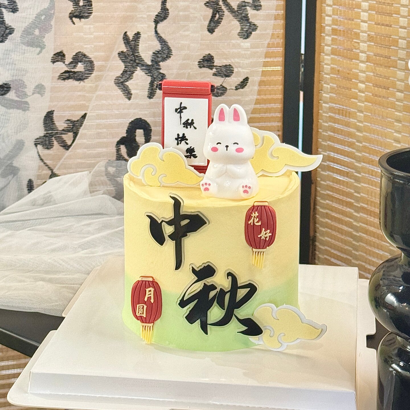 2025中秋节发光灯兔子蛋糕装饰摆件软胶中秋快乐灯笼祥云烘焙配件