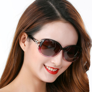 老花镜墨镜两用时尚 女中老年太阳镜防紫外线旅游走路遮阳老花眼镜