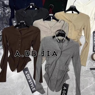 ADD韩版秋季新款收腰显瘦褶皱设计感v领长袖T恤内搭单排扣上衣女