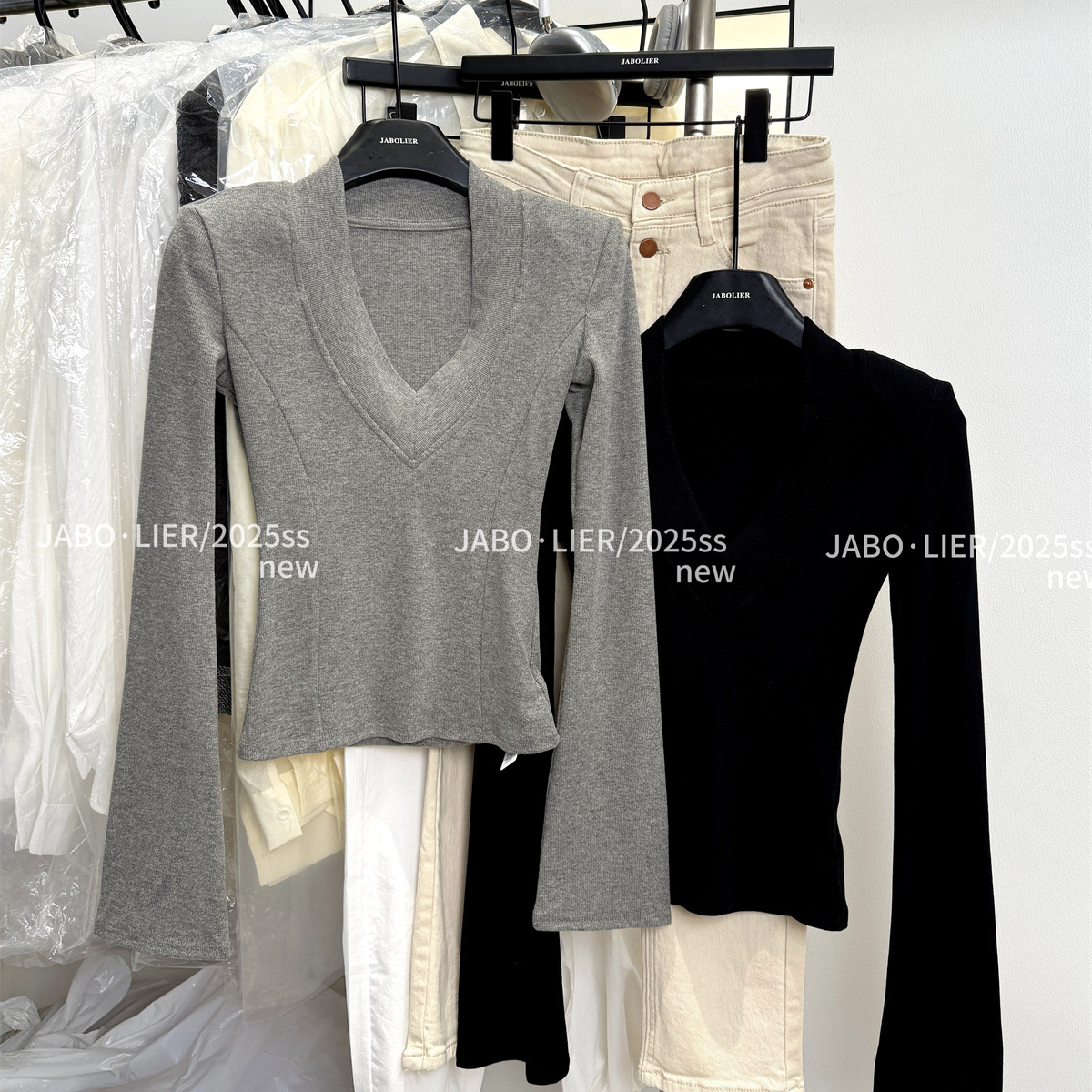 气质修身显瘦慕斯羊绒v领打底衫