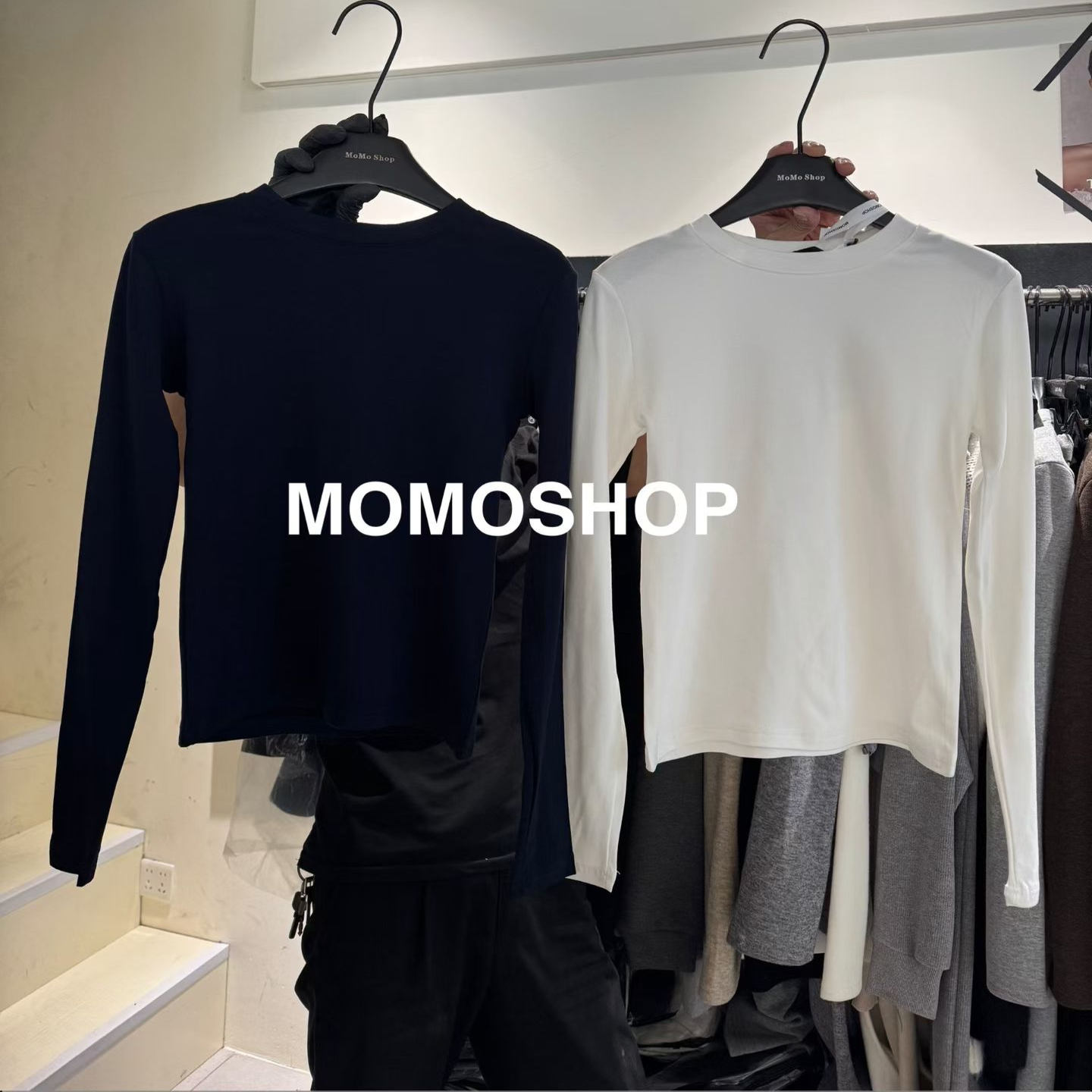 露丝同款加绒设计感圆领打底衫