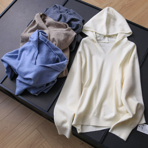 绵羊毛软糯纯色宽松显瘦连帽毛衣