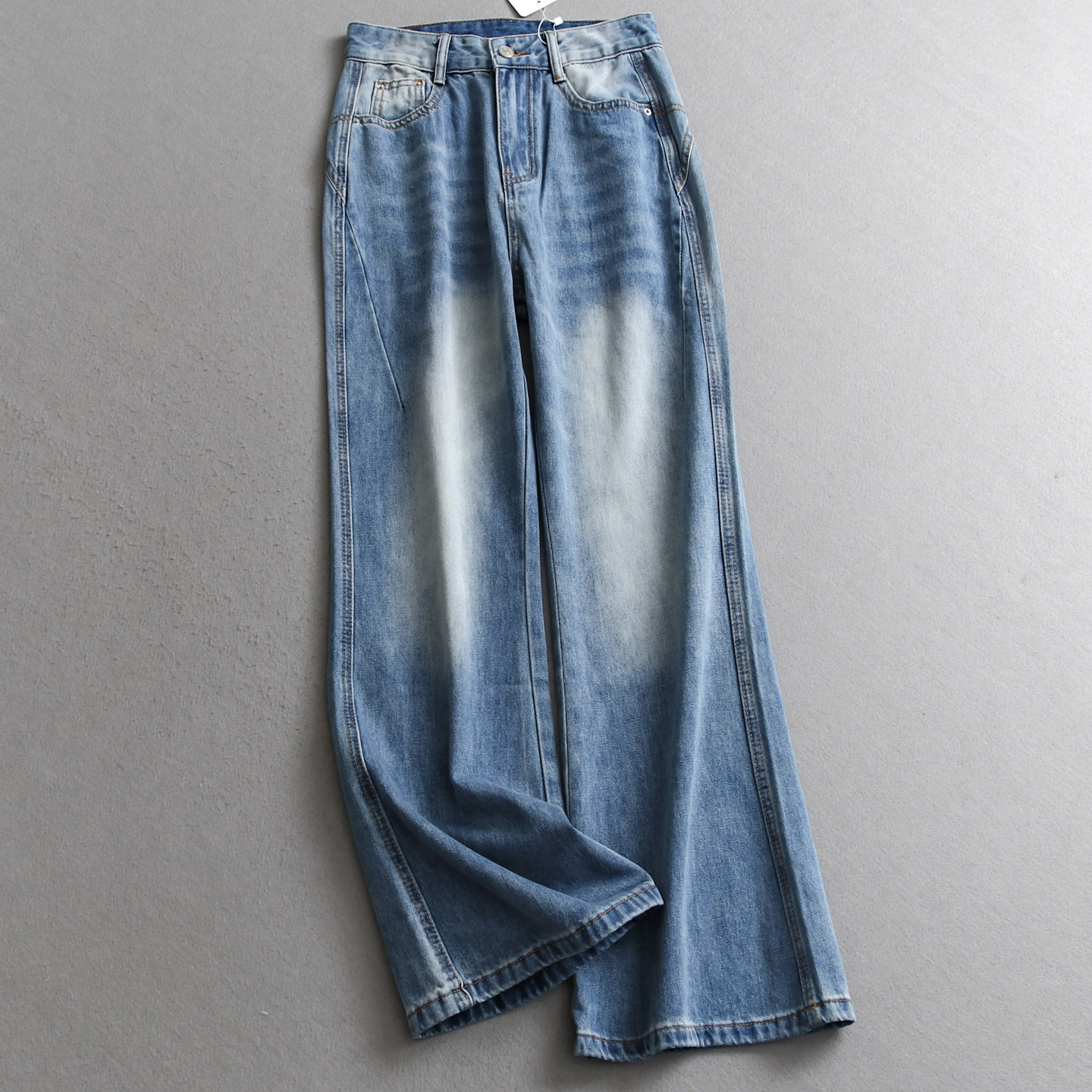 水洗磨白高腰显瘦宽松牛仔裤女