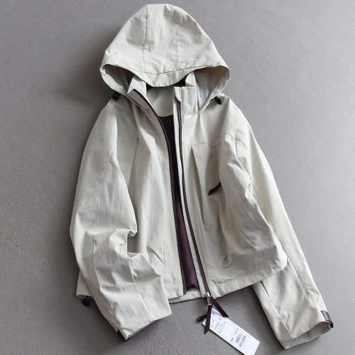 拉链登山服长袖女休闲风衣外套