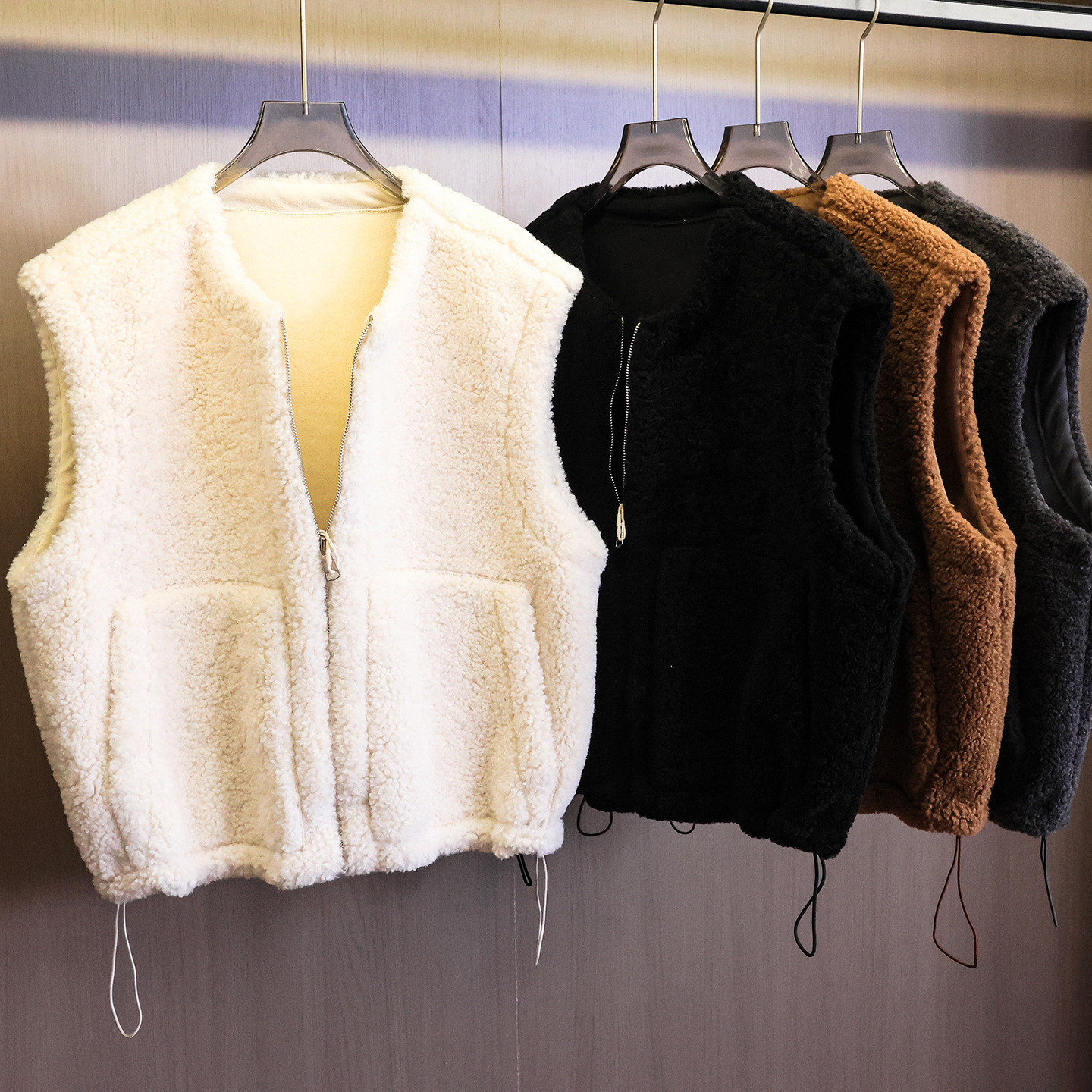 纯色加厚仿羊羔毛圆领拉链女马夹