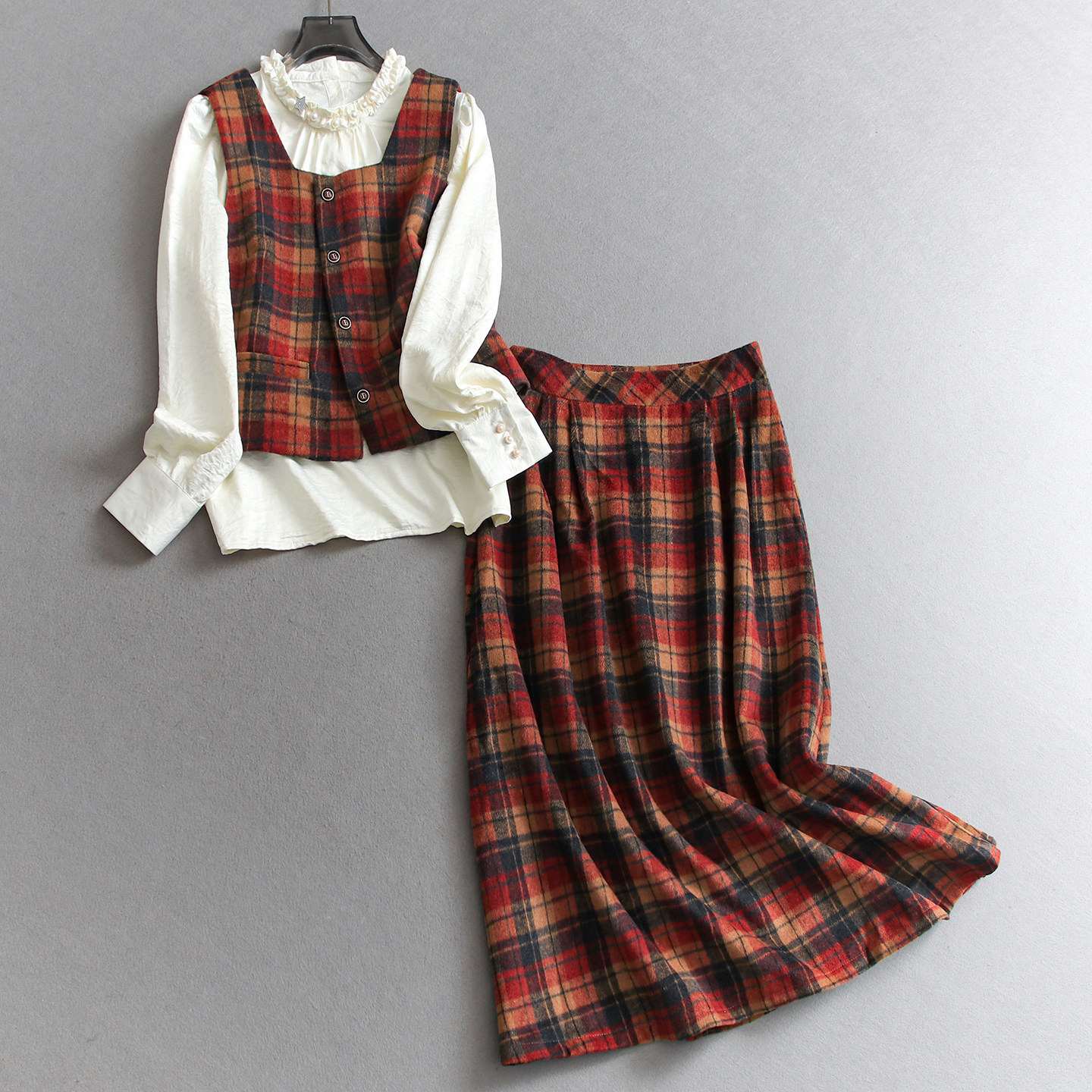 圣诞新年红格纹毛呢马夹长袖衬衫半身裙可配一套装装女三件套Q694,女装/女士精品,时尚套装,淘宝优惠券,粉丝福利购,淘宝优惠卷