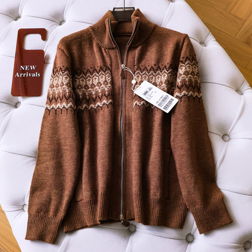 费尔岛提花双向拉链立领长袖毛衣