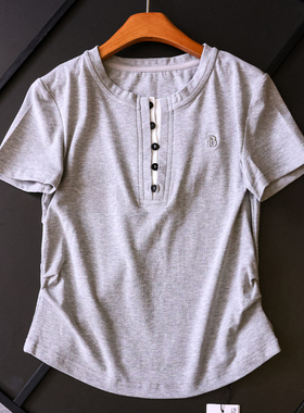 纯色纽扣半开领捏褶掐腰显瘦修身2025夏季新款短袖百搭T恤女Z994