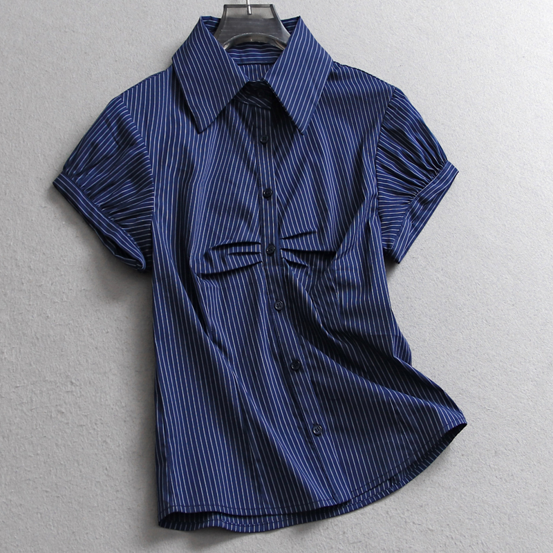 蓝色条纹捏褶显瘦修身翻领女衬衫