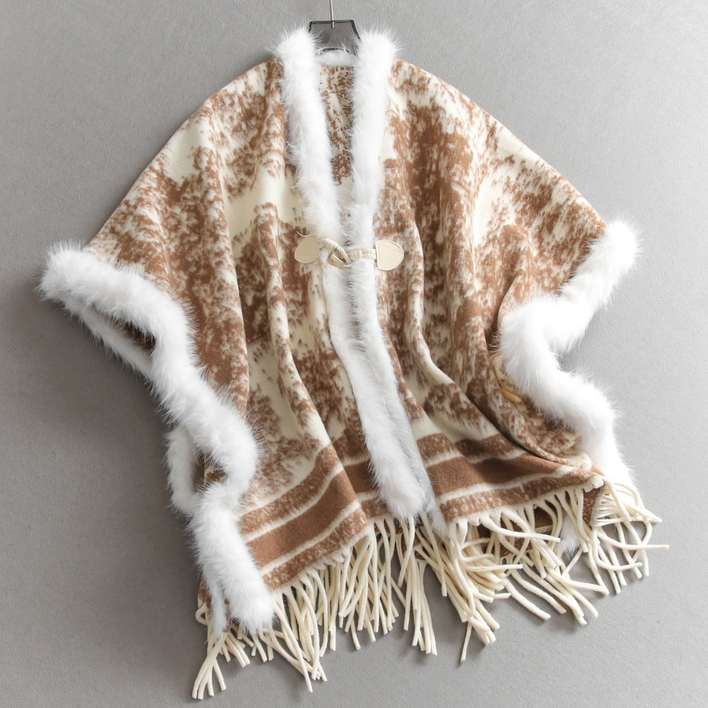 千金感水墨画仿水貂毛披肩外套女